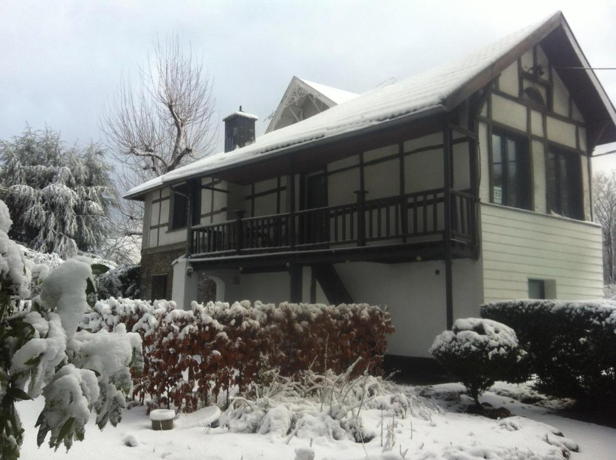 ספא Holiday Home "Les Ancolies " Gite Citadin מראה חיצוני תמונה